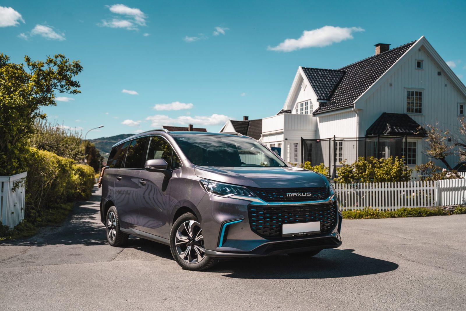 MAXUS: ELEKTRISK SYVSETER MED LANG REKKEVIDDE TIL KOMPAKTBILPRIS