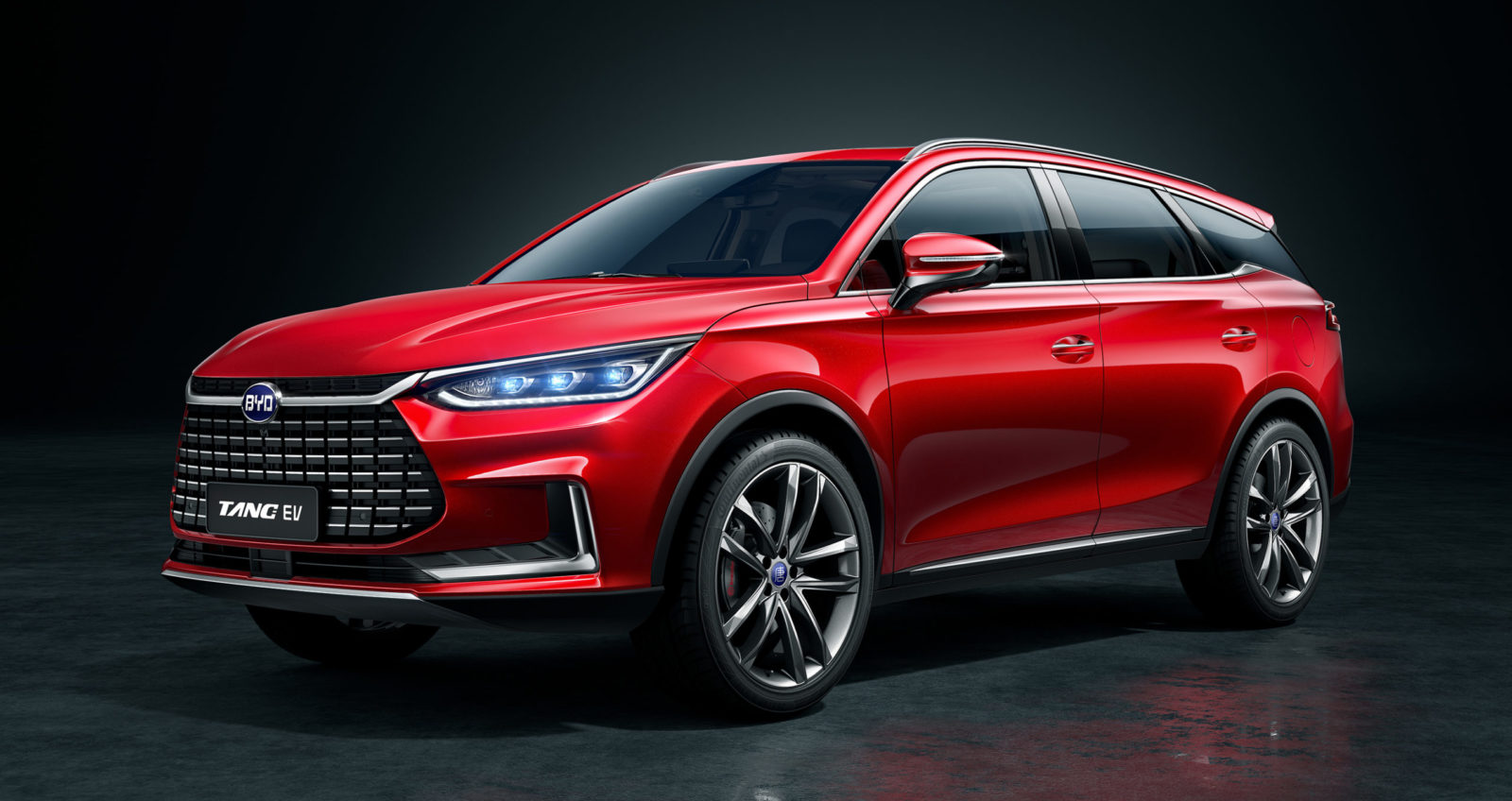BYD Tang rød toppbanner
