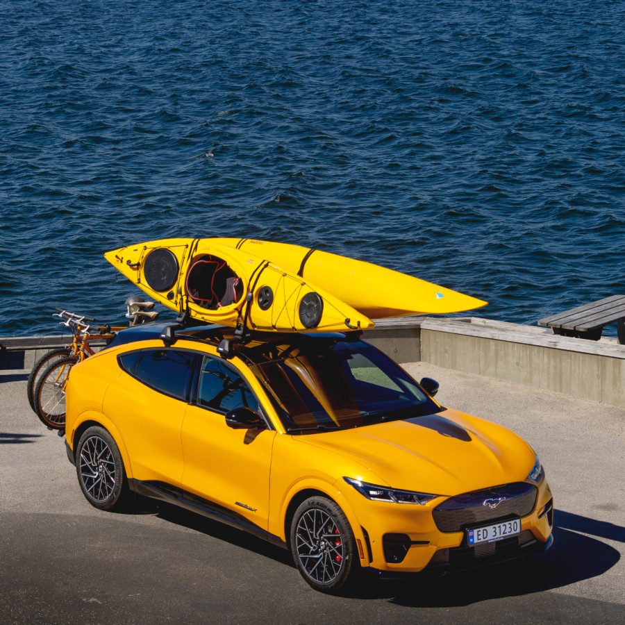 5 grunner som gjør Mustang Mach-E til den perfekte feriebilen!