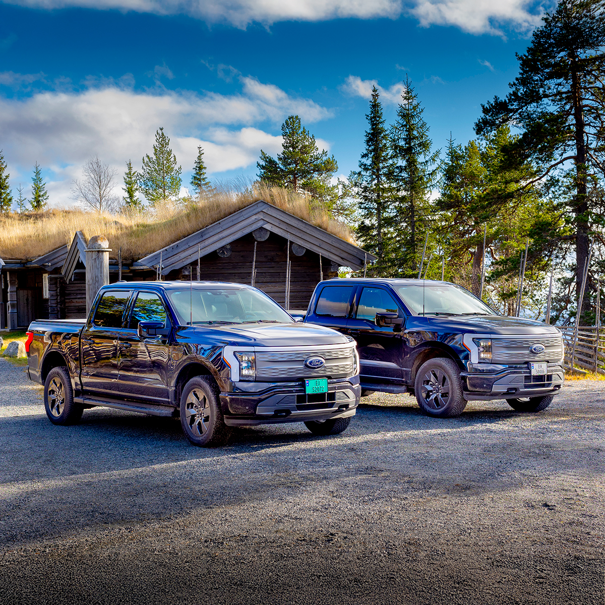 FORD F-150 LIGHTNING – 5 seter
