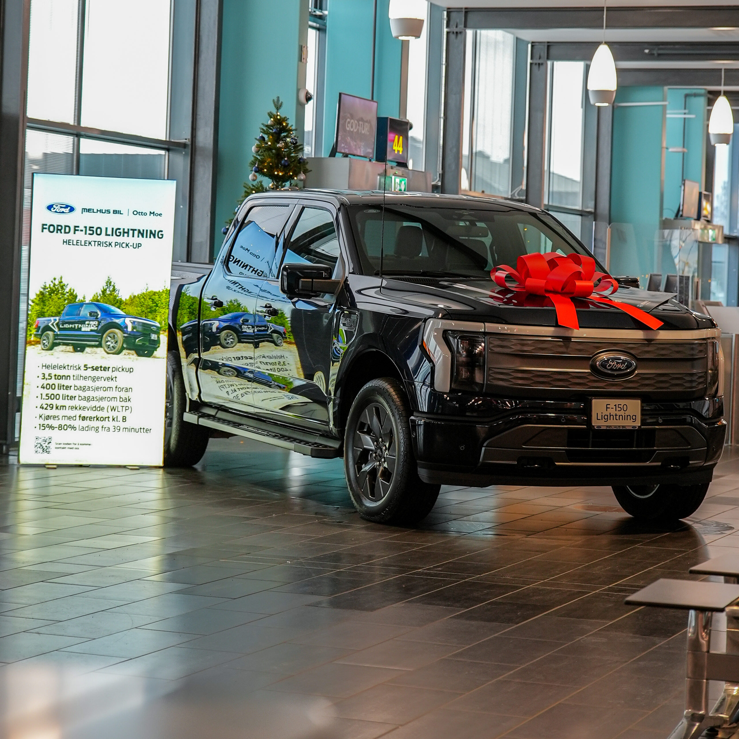 Ford F-150 Lightning på Trondheim Lufthavn, Værnes!