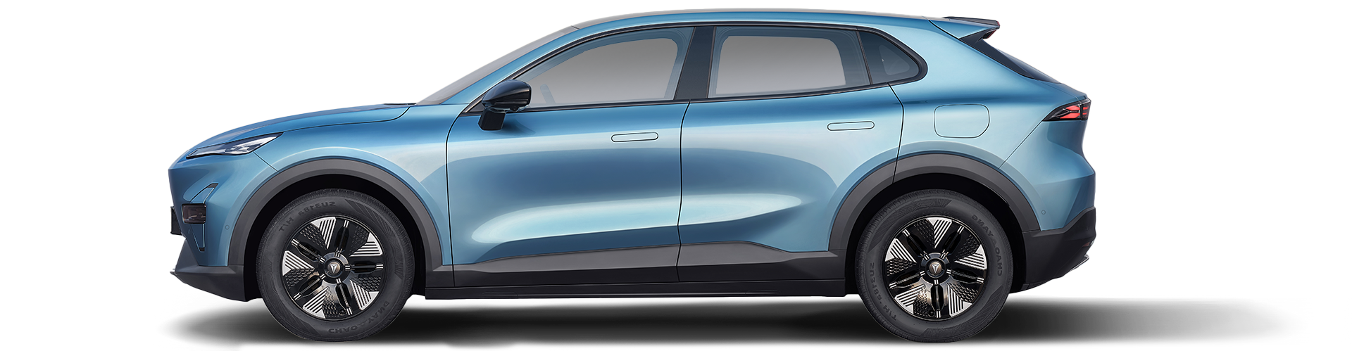Changan Deepal S05 i blått, frilagt