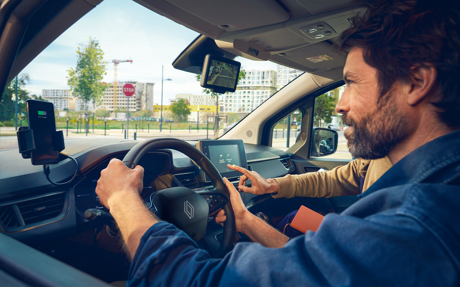 Renault Kangoo – førerplass og oppbevaring